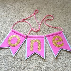 MudPie first birthday banner girl